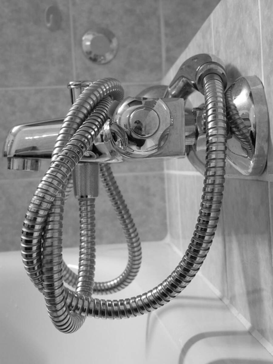 How to Install a Shower Bath